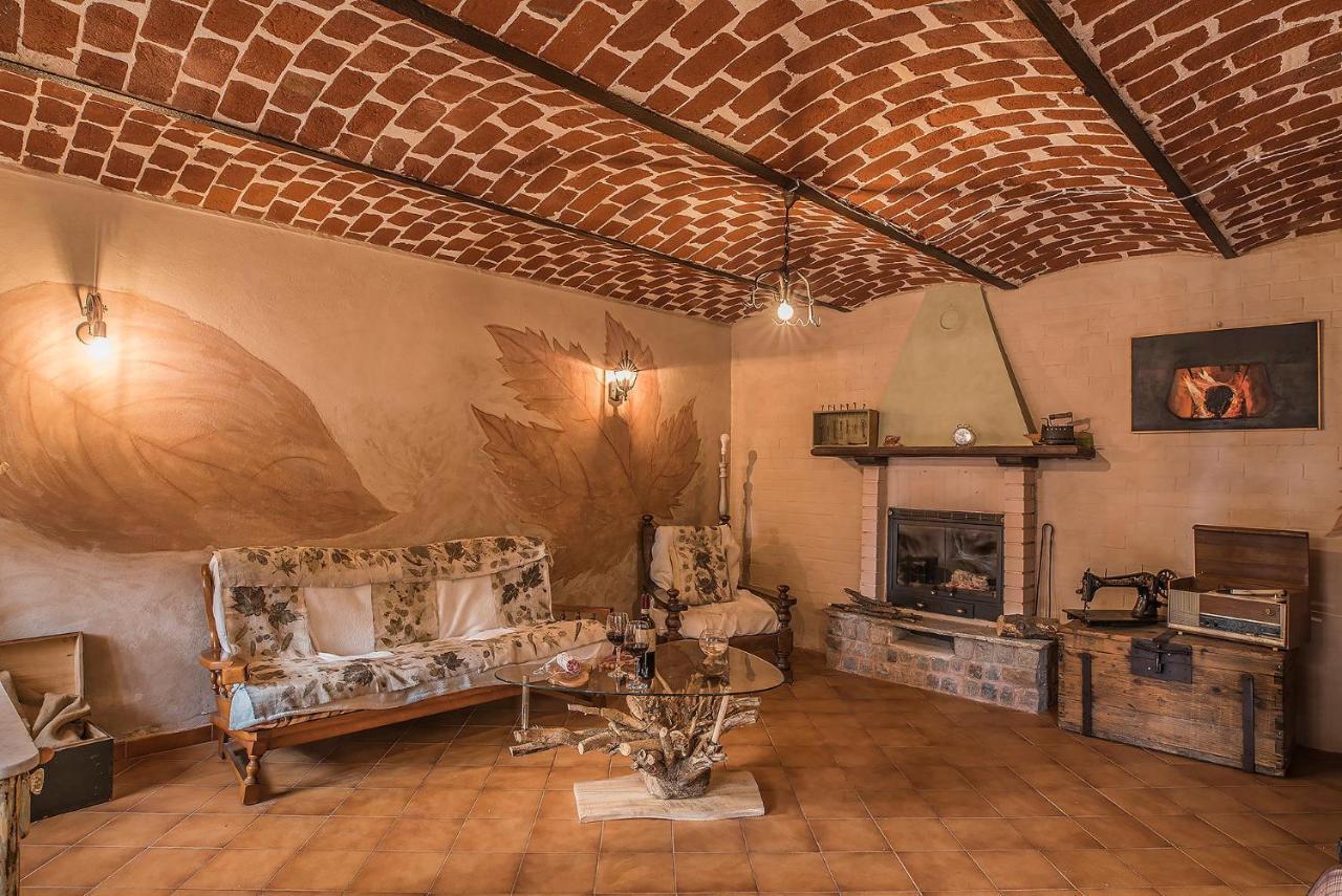 Willa Casa Delle Foglie Sussurranti Asti Zewnętrze zdjęcie
