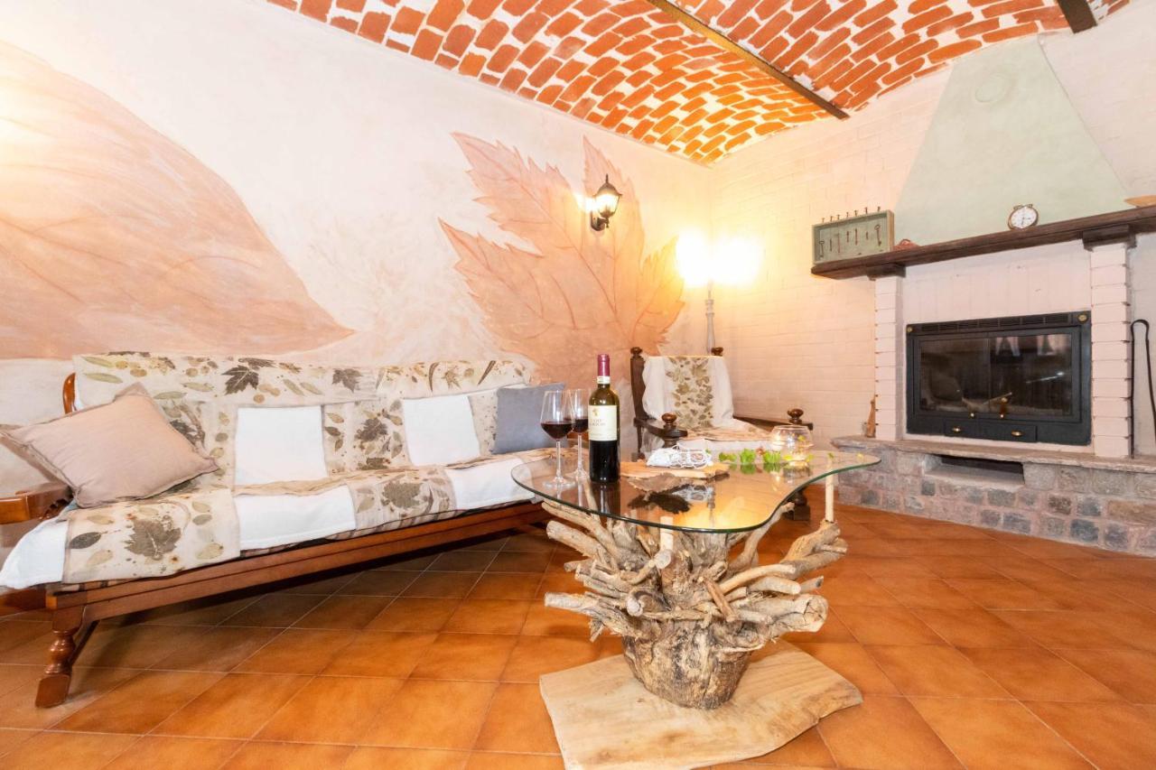 Willa Casa Delle Foglie Sussurranti Asti Zewnętrze zdjęcie