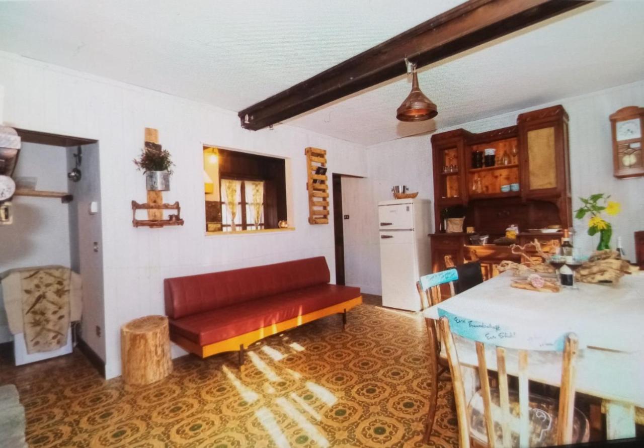 Willa Casa Delle Foglie Sussurranti Asti Zewnętrze zdjęcie